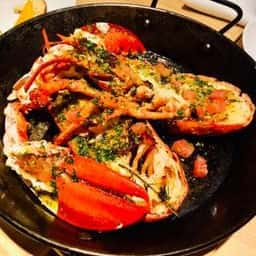 鉄板×フレンチ惣菜のワイン食堂 Flambé