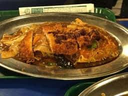 ラッキーピエロ 本通店