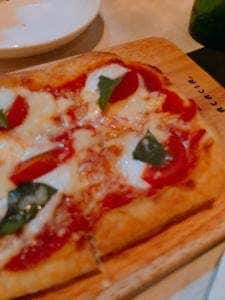 イタリアンナイトカフェ AKARI