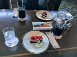 ナビオス横浜 バー&ラウンジ シーメンズクラブ