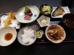魚料理・もつ鍋 山咲き