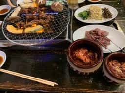 肉問屋直営 肉一 王子店