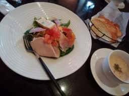 トラットリア ヒッコリー