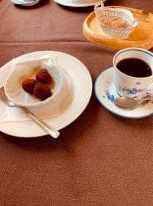 タンシチューの店トムズ