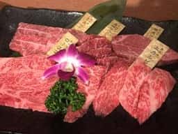 炭火焼肉 佐蔵