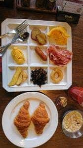 ダイニングカフェクレメント