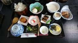 とろろ庵伊賀路