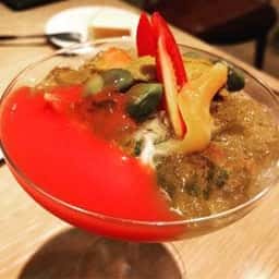 ヤナカ スギウラ