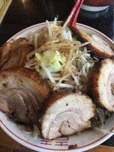 豚の穴