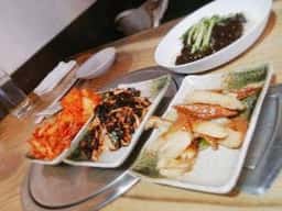 韓国家庭料理 オモニの食卓 川崎店