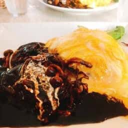 白いお家の小さなアトリエ