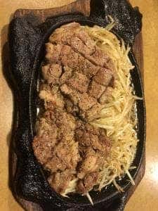 ステーキサロン・カウボーイズ