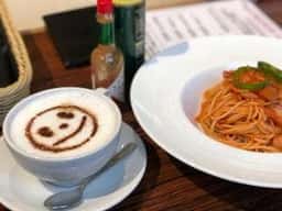 P KUN CAFE