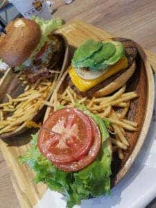 クア・アイナ ららぽーとEXPOCITY店