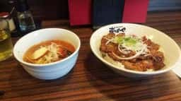 精肉屋の焼肉丼 おぼや 南千里本店