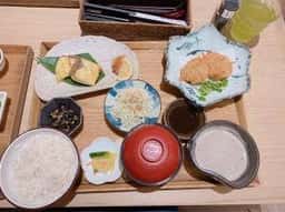 和ごはん とろろや プライムツリー赤池店