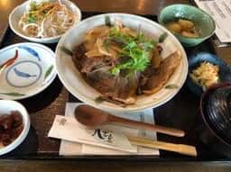 八菜家