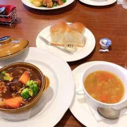 ロイヤルホスト 吉塚店