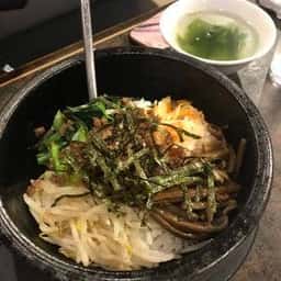 焼肉 新月苑