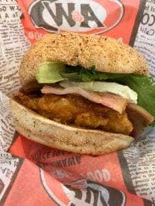 A&W 美浜店