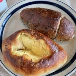 R Baker Inspired by court rosarian エビスタ西宮店