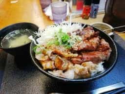 肉丼専門店 難波肉劇場