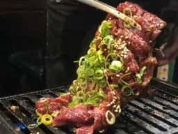 焼肉 ホルモン ハラミ屋