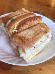 コメダ珈琲店 桑名中央通店