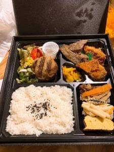 ハンバーグ・ステーキ・エビフライの店 岡むら