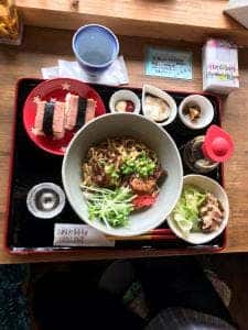 カフェ 月星