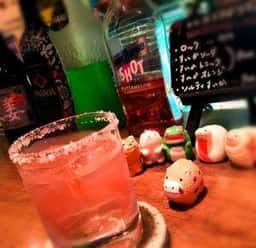 MUSIC & BAR Breezin'