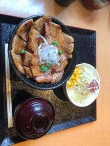 ぶた一家