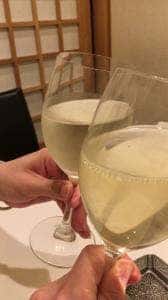 ダイニングバー 伝