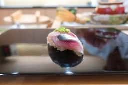 鮨・小料理 彌いち