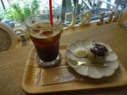 carino coffee & BAKE