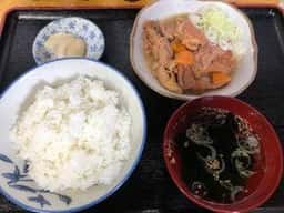 もつ屋 本店