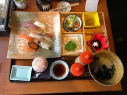海鮮茶屋 うを佐 国分店