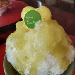 菓匠 萬菊屋 本店