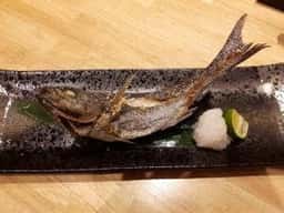 炭火割烹とも