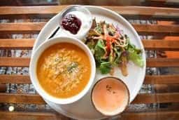 カフェニーサンヨンゴー