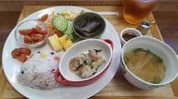 カフェマクロ美与利