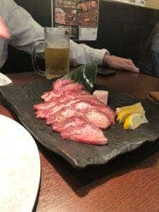 炭火焼肉泉味亭