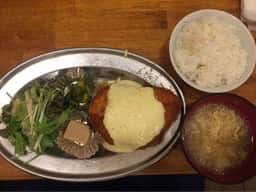 とりとり亭 東新町店