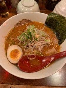 ももまる