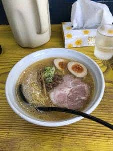 牛骨らーめん ほうき屋