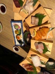 個室で炙り肉寿司を喰らう 今昔物語 名古屋栄店