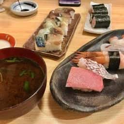 丸万寿司 曽根崎店