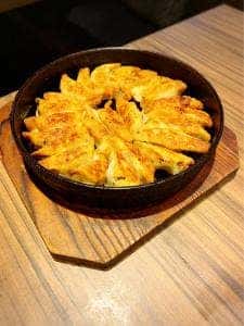 博多鉄なべ餃子酒場 はなまる