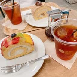 はらロール + café 博多店