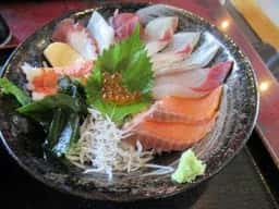 うおたけ鮮魚店やけんど~ 海鮮どんや